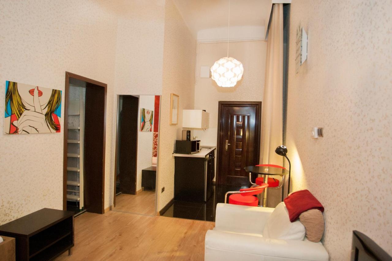 Inviting Flat In The Heart Of Town Lejlighed Budapest Eksteriør billede